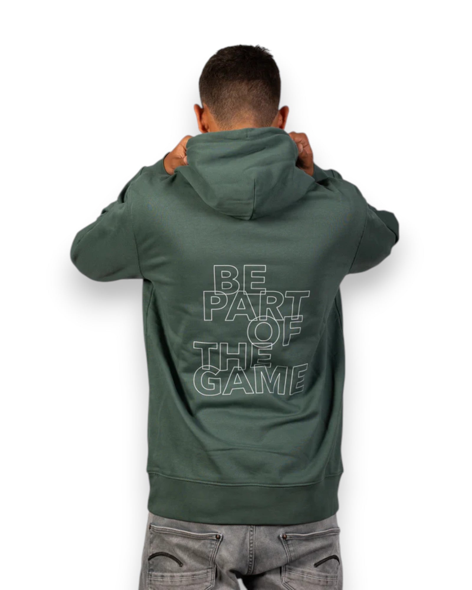 Männliches Model trägt BE PART OF THE GAME Hoodie in Grün